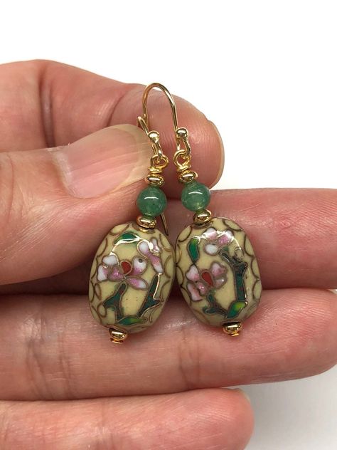 Vintage Floral Cloisonné Bead (from the 80s - over 30 years product) Earrings with Green Aventurine Beads. Cloisonné is the technique of creating designs on metal vessels with coloured enamel placed within enclosures made of copper or bronze wires. The beads have a beautiful floral pattern with white, green, red, yellow and pink enamel. Paired with green aventurine bead, these are very colourful earrings! - Made with Cloisonné Beads (over 30 years products), green aventurine beads and gold-plate Chinese Earrings, Aventurine Earrings, Altered Jewelry, Colourful Earrings, Chinese Cloisonne, Cloisonne Earrings, Jewelry Boutique, Vintage Floral Pattern, Funky Jewelry