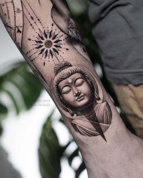 Daniel Silva Tattoo Designs, Daniel Silva Tattoo, Monk Tattoo, Buddhism Tattoo, Buddha Tattoo Ideas, Buddha Tattoo Sleeve, Buddha Monk, Meaningful Tattoos For Men, Black Sleeve Tattoo