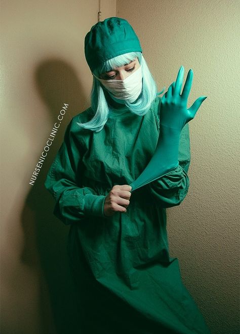 Medical Pose Reference, Medic Pose Reference, Nurse Poses, Nurse Pose Reference, Doctor Pose Reference, Female Surgeon, Surgical Gloves, Operating Room Nurse, Medical Fashion