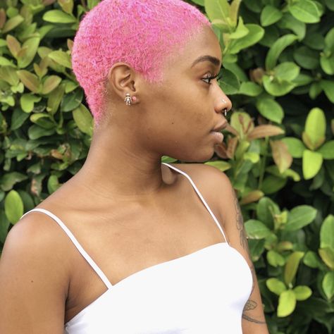 Pink Shaved Head Black Women, Naruto Hairstyles, Short Dyed Hair, Short Natural Curly Hair, Short Shaved Hairstyles, Twa Hairstyles, Girl Hair Colors, Natural Hair Cuts, Haircuts Ideas