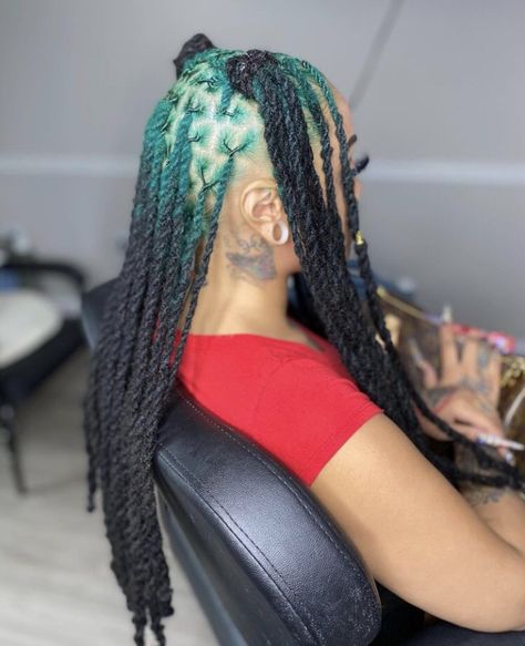 Turquoise Locs, Dyed Locs Black Women, Joker Hair, Ghost Roots, Blue Locs, Colorful Locs, Pretty Locs, Dreads Styles For Women, Cute Dreads