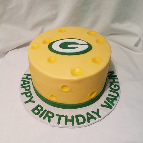 Green Bay Packers Birthday Cake, Green Bay Packer Birthday Party, Green Bay Packers Birthday Party, Packers Birthday Party, Greenbay Packers Cake, Packer Cake, Green Bay Cake, Lincoln Cake, Green Bay Packers Cupcakes