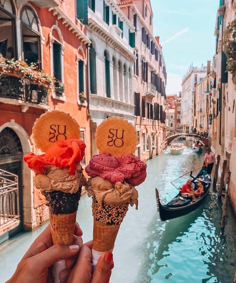 Pinterest // graceegabriel Venice Photos, Venice Travel, San Michele, Summer Snacks, Ice Cream Cones, City Breaks, Italy Vacation, Beautiful Places In The World, Ice Cream Cone