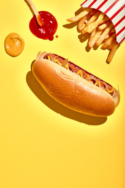 Fast Food Fashion Editorial, Flash Food Photography, Fun Food Photography, Hot Dog Potato, Hot Dog Photography, Fast Food Photography, Wraps Photography, Burger Illustration, Pop Photography