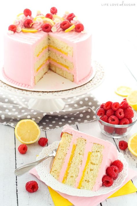 Lemon Raspberry Layer Cake - a light, moist lemon cake with lemon curd filling and raspberry frosting! So light, sweet, tart and the perfect… Homemade Lemon Cake Recipe, Raspberry Layer Cake, Homemade Lemon Cake, Life Love And Sugar, Raspberry Frosting, Moist Lemon Cake, Curd Filling, Lemon Curd Filling, Mini Tortillas