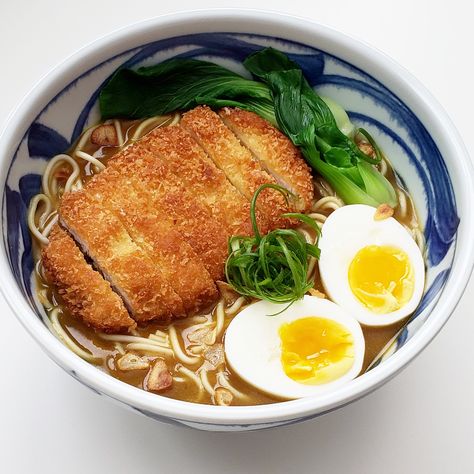 Tonkatsu Curry Ramen – Leels Cooks Tonkatsu Curry, Curry Ramen, Anniversary Cake, Food Obsession, Cafe Food, Pretty Food, Cute Food, Pork Recipes, Aesthetic Food