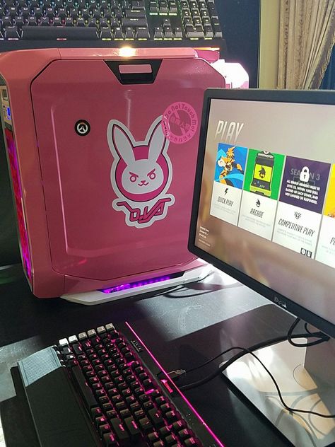 Supreme Capital Group Ghost Vtuber, Gamer Room Diy, Pink Computer, 40 Gifts, Computer Set, Pc Gaming Setup, Setup Gamer, Otaku Room, Desktop Setup