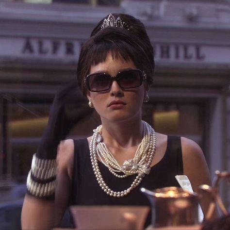 Estilo Blair Waldorf, Estilo Gossip Girl, Blair Waldorf Aesthetic, Dan Humphrey, Stile Blair Waldorf, Jenny Humphrey, Gossip Girl Aesthetic, Nate Archibald, Super Rich Kids