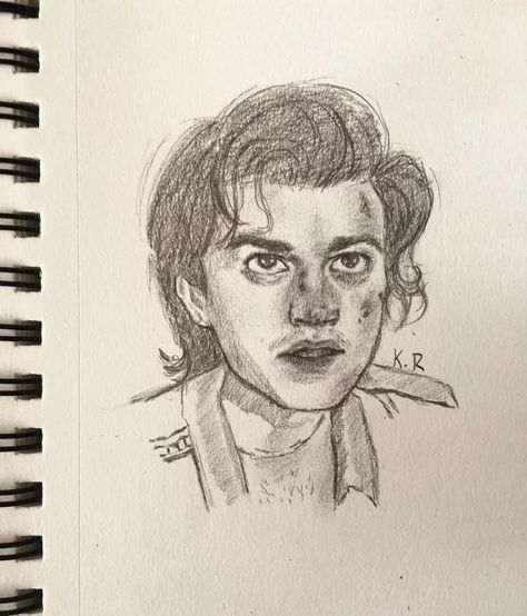 Mike Sketch Stranger Things, Steve Harrington Drawing Easy, Steve Harrington Drawing Pencil, Steve Harrington Sketch, Strangerthings Drawings, Stranger Things Sketches Easy, Stranger Things Drawings Pencil, Stranger Things Art Drawing Easy, Steve Harrington Drawing