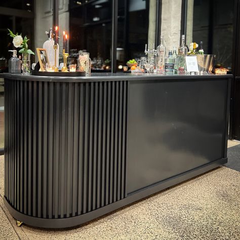 All Black Bar, Folding Countertop, Bars Design, Mobile Bars, Bar Business, Event Agency, Event Bar, Portable Bar, Set The Mood