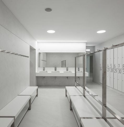 Dance Studio Design, Dance Studio Decor, Gym Showers, Toilette Design, College Architecture, Gymnastics Gym, Restroom Design, Gymnastics Training, Amazing Gymnastics