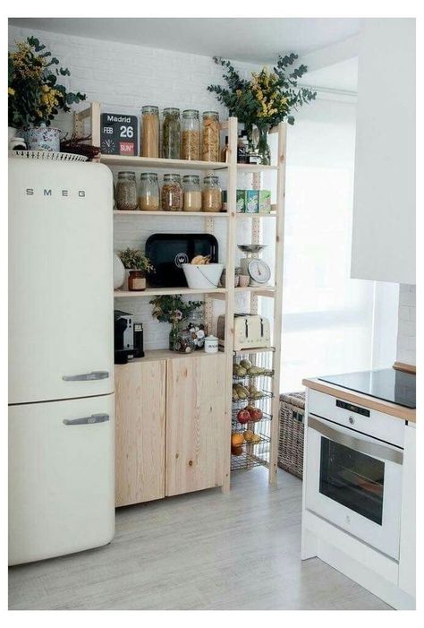 Ikea Open Storage Kitchen, Open Kitchen Organization Storage Ideas, Minimalist Kitchen Storage, Small Apartment Kitchen Storage Ideas Minimalist, Minimalist Kitchen Ideas Small Spaces, Ikea Kitchen Shelf, Minimalist Room Storage, Industrial Kitchen Organization, Ikea Kitchen Appliances