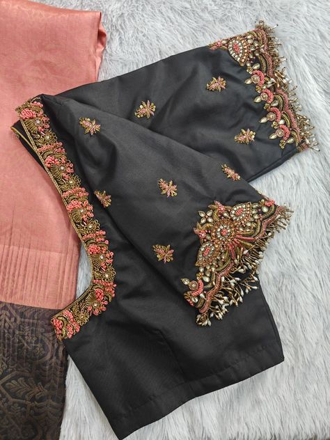 Embroidery Blouse Saree, Plain Blouse Designs, Model Blouse, Sleeves Embroidery, Blouse Designs Catalogue, Women Lace Blouse, Latest Blouse Designs Pattern, Wedding Saree Blouse Designs, Latest Model Blouse Designs