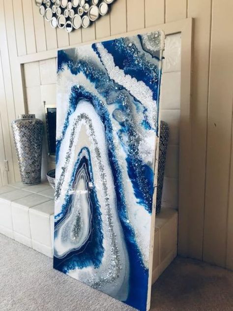 artoftexture - Etsy Canada Silver Bedroom, Resin Geode, Glitter Wall, Resin Art Painting, Geode Art, Resin Wall Art, Oil Painting Texture, Crystal Resin, Epoxy Resin Art