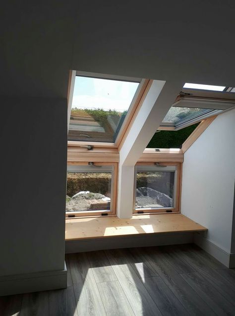 Attic With Windows, Attic Skylight Windows, Dormer Window Interior, Cozy Attic Bedroom Slanted Walls, Attic Window Ideas, Skylight Attic, Roof Windows Skylight, Homes Farmhouse, Attic Windows