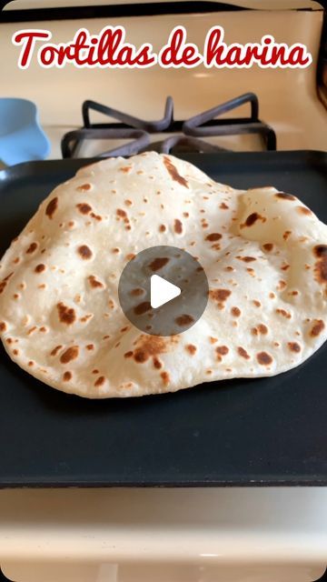 Rashel Román Recetas on Instagram: "Tortillas de harina con ingrediente secreto 😋#tortillasdeharina" Mexican Plates, Coffee Creations, Roman Food, Mexican Dinner, Tortilla Recipe, Global Cuisine, Delicious Coffee, Just Bake, Homemade Sauce