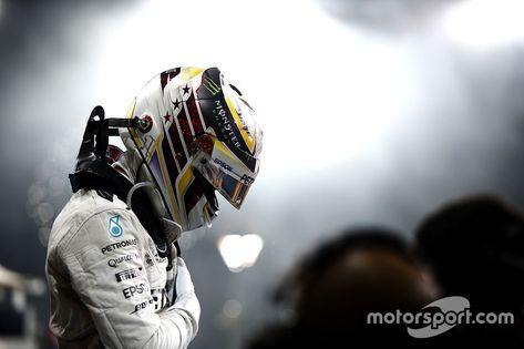 Lewis Hamilton, Mercedes AMG F1 in parc ferme Nico Rosberg, Mercedes Benz Gls, G Wagon, Lewis Hamilton, On Film, Mercedes Amg, Abu Dhabi, Motorsport