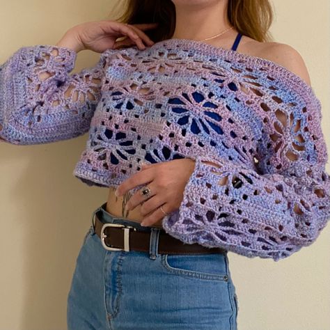 Crochet Flower Sweater Pattern Free, Flower Sweater Crochet Pattern, Crochet Flower Sweater Pattern, Big Yarn Crochet, Flower Sweater Crochet, Crochet Top Flower Pattern, Crochet Floral Lace Top, Crochet Flower Jumper Pattern, Flower Top Crochet