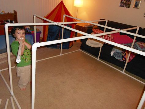 I love Fort Friday and I love that you all do too! Click HERE for more about Fort Friday or more Fort Friday posts. First I had to share this article that reader Nicola sent me (I shared on our Facebook page yesterday). The article is from Harvard’s page and is about the importance of children … Pvc Ball Pit, Homemade Ball Pit, Diy Ballpit, Diy Play Pen, Ball Pit Diy, Pvc Pipe Fort, Pvc Fort, Diy Ball Pit, Living Room Fort