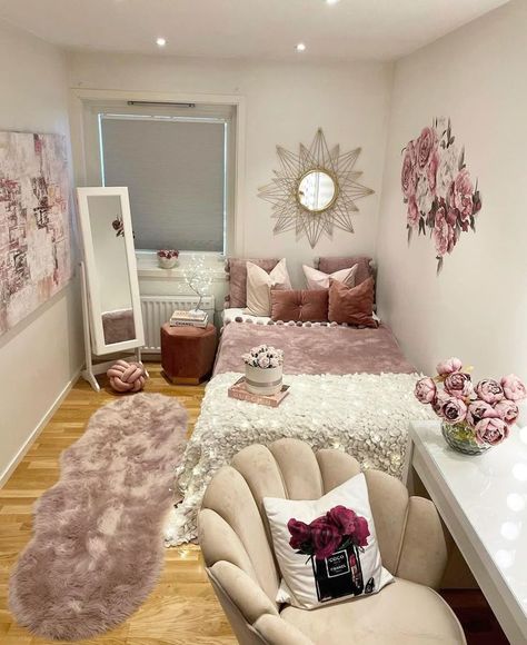 Dream Room Decor Ideas, A Room Self Contain Decoration, Cute Bedroom Decor Cozy, Beautiful Small Bedroom Ideas, Teen Bedroom Decor Ideas For Small Rooms, Room Decor Ideas Small Bedroom, Small Room Makeover Bedroom, Cute Bedroom Ideas For Small Rooms Cozy, Girls Bedroom Ideas For Small Rooms