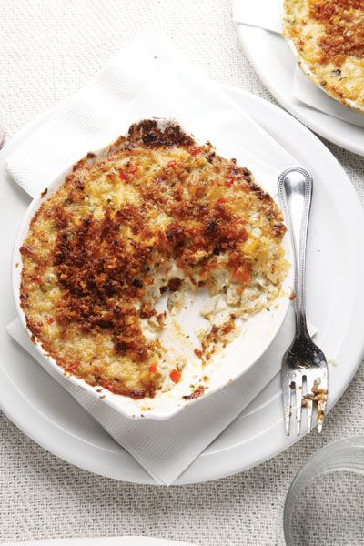 Crab Imperial- ooo Crab Casserole, Crab Imperial, Hp Sauce, Spicy Crab, Cape Charles, Country Bread, Crab Recipes, Crab Meat, Crab Cakes