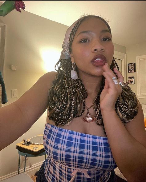 Layla Deleon Hayes, Laya Hayes, Laya Deleon Hayes, Fem Faceclaims, Short Box Braids Hairstyles, Short Box Braids, Hearts Girl, Make Up Inspo, Black Femininity