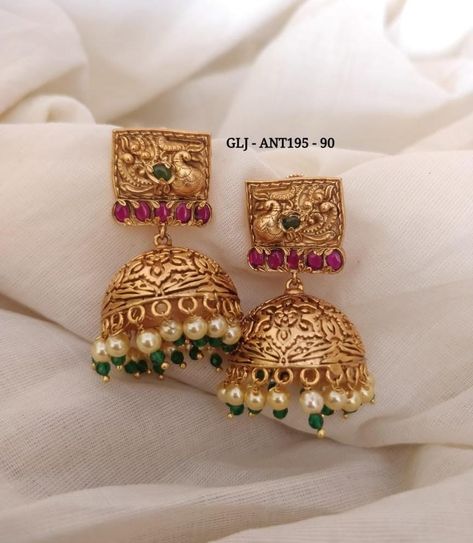 Ballerina Shoes Flats, Green Stones, Best Poses For Men, Fine Jewelery, Indian Earrings, Square Stud, Ballerina Shoes, Ear Rings, Poses For Men