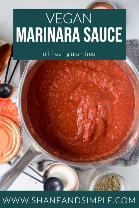 Easy Vegan Marinara sauce without oil. 1 pot, 7 ingredients, and ready in less than 10 minutes. It’s super healthy, oil-free, and delicious! Oil Free Pasta Sauce, Oil Free Vegan Sauces, Wfpb Recipes No Oil, Vegan Marinara Sauce, Wfpbno Recipes, Pb Recipes, Mcdougall Diet, Vegan Dressings, Vegan Sauce Recipes