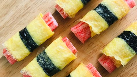 Crab Sticks, Japanese Food Bento, Crab Stick, Egg Roll Recipes, Bento Recipes, School Snacks, Egg Rolls, Rolls Recipe, Healthy Alternatives