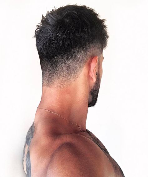 Mens Wavy Haircuts, Mens Haircuts Straight Hair, Men Fade Haircut Short, Male Haircuts Curly, Mens Haircuts Short Hair, Mens Hairstyles Medium, Mens Hairstyles Thick Hair, Gym Hairstyles, Faded Hair