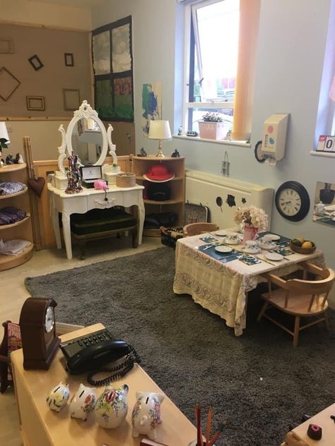 Kids Pretend Play Area, Curiosity Approach Role Play, Eyfs Home Corners, Curiosity Approach Eyfs Home Corner, Curiosity Approach Home Corner, Home Corner Eyfs, Role Play Areas Eyfs Home Corner, House Role Play Area Eyfs, Home Corner Curiosity Approach