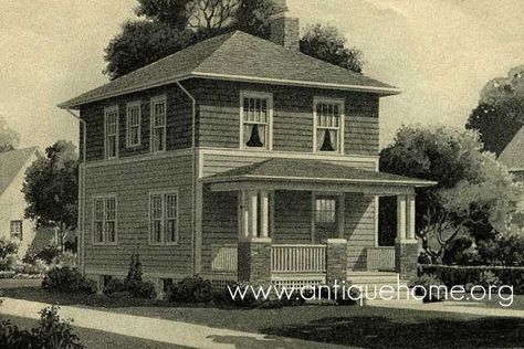 American Foursquare--this one reminds me so much of the one my family owned when I was little. American Four Square House, 1900s House, Sears Kit Homes, American Foursquare, Four Square Homes, Vintage House Plans, Bob Vila, Old Houses For Sale, Kit Home