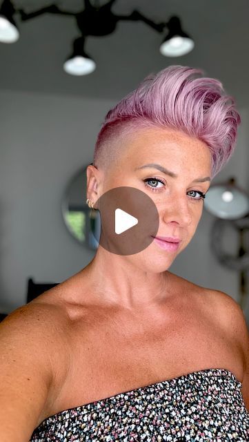 Singer Pink Hairstyles, Singer Pink, Pink Hairstyles, Glam Hairstyle, Funky Short Hair, The Fade, Wedding Makeup Artist, Simple Makeup, Hair Day