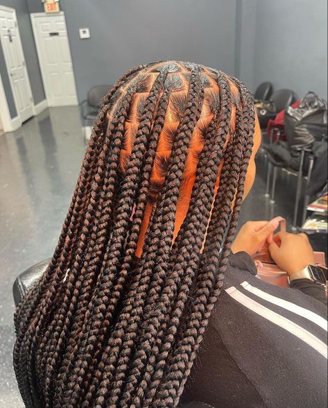 Braids With Brown In The Back, Hair Braider Vision Board, Brown Knowles Braids, Box Braid Brown And Black, Black Hair Braider Aesthetic, Medium Knotless Braids, Medium Knotless, Cute Box Braids, Braided Hairstyles For Black Women Cornrows