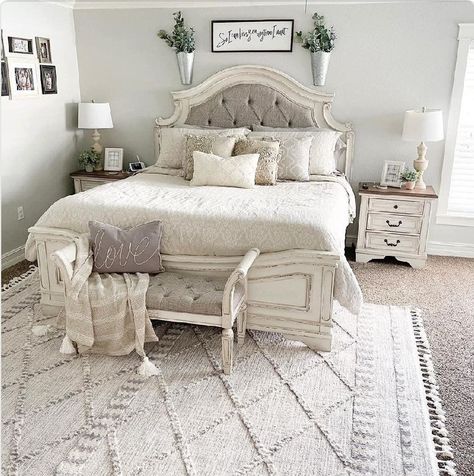 Realyn Bedroom, Bed And Dresser, Bedroom Ideas For Small Rooms Cozy, Wood Bedroom Sets, Ashley Homestore, Inspired Bedroom, Bedroom Wall Colors, Upholstered Panel Bed, Country Bedroom