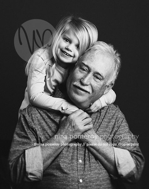 Grandparents Photoshoot Grandkids Studio, Grandpa And Grandkids Photo Shoot, Grandparent Mini Session, Grandparents And Grandkids Pictures, Grandparents With Grandkids Pictures, Grandparent Pictures, Grandparent Photoshoot, Grandparent Photography, Grandparents Photoshoot