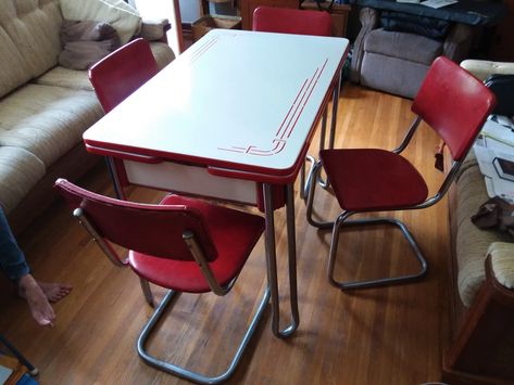 Ingram-Richardson Porcelain /Enamel Top ... Chrome Kitchen Table, Retro Table And Chairs, Kitchen Dinette Sets, Retro Kitchen Tables, Retro Dining Table, Vintage Kitchen Table, Top Kitchen Table, Formica Table, Red And White Kitchen