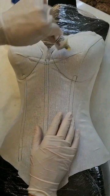 Corset Diy, Haute Couture Dress, Basic Dress Pattern, Fashion Process, Pattern Draping, Corset Sewing Pattern, Origami Fashion, Dresses By Pattern, Draping Fashion