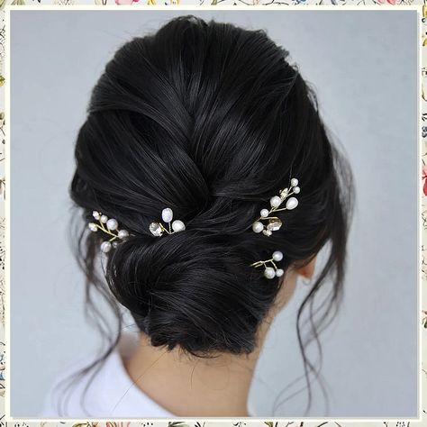 Looking for the perfect winter wedding hairstyle? Check out these 9 stunning ideas and tips for winter wedding hairstyles that will make you feel like a snow queen on your special day. From elegant updos to romantic curls, find the perfect style to complement your winter wedding theme. Asian Hair Updo, Winter Wedding Hairstyles, Asian Wedding Hair, Natural Hair Updo Wedding, Bride Hairstyles Updo, Asian Bridal Hair, Bridal Hair Up, Winter Wedding Hair, Engagement Hairstyles