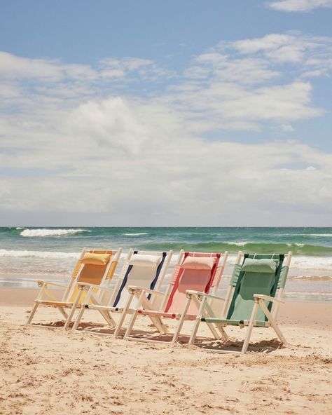 Vintage Beach Photography, Backpack Design, Summer Backgrounds, Beach Chair, Sunny Beach, Beach Condo, Beach Time, Vintage Beach, Beach Chairs