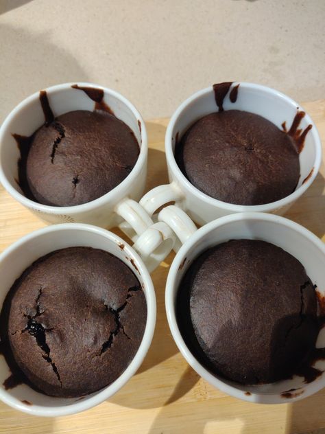 Homemade chocolate Lava cake in tea cups Choco Lava Cake Snap, Cake Snap, Choco Lava Cake, Choco Lava, Cake Homemade, Chocolate Lava, Chocolate Lava Cake, Lava Cake, Western Food