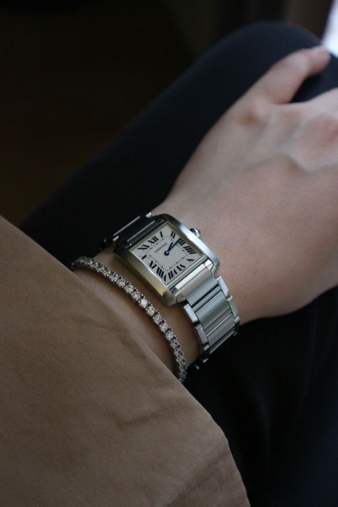 m Cartier Stack, Jewellery Outfit, Cartier Watches Women, Casual Oufits, Lux Fashion, Cartier Tank Francaise, Accessory Inspo, Cartier Tank, Cartier Watch