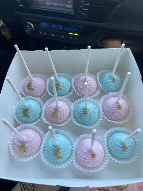 Gender Reveal Cakepops Ideas, Gender Reveal Ideas Cake Pops, Cake Pops Gender Reveal Cute Ideas, Cake Pop Gender Reveal Ideas, Cake Pops For Gender Reveal, Cake Pop Inspiration, Gender Reveal Ideas Desserts, Dessert Table Gender Reveal, Gender Reveal Snacks Ideas