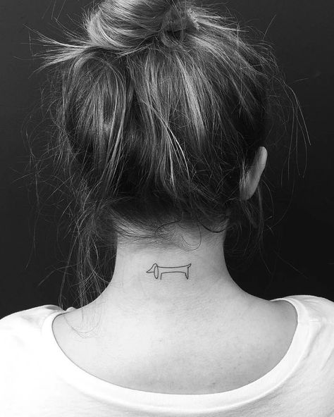 Tattoo Sonne, Minimalistic Tattoos, Small Tattoo Placement, Small Shoulder Tattoos, Back Of Neck Tattoo, Small Tattoos With Meaning, Small Tattoos Simple, Tattoo Simple, Dog Ears