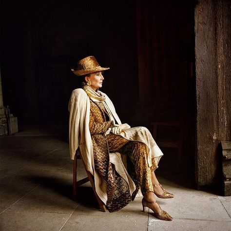 Bourges France, Jacqueline De Ribes, Kibbe Soft Dramatic, Vanity Fair Magazine, Soft Dramatic, Costume Institute, Celebrity Houses, Fashion People, Old Money Aesthetic