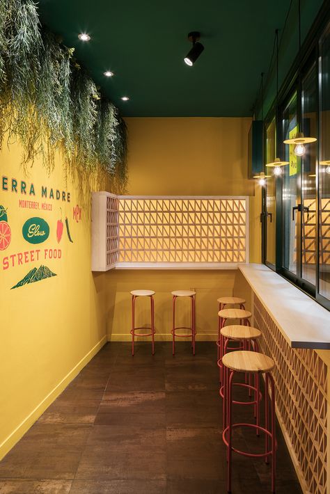 Gallery of Sierra Madre Taco House / Erbalunga estudio - 18 Taqueria Design, Mexican Restaurant Design, Mexican Restaurant Decor, Arsitektur Art Deco, Taco Restaurant, Mexican Menu, Hispanic Kitchen, Small Restaurant, 카페 인테리어 디자인