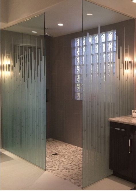 Frosted Shower Doors, Adu Bathroom, Glass Showers, Glass Shower Wall, Shower Door Designs, Glass Shower Panels, Door Glass Inserts, Glass Fireplace Screen, Bathroom Shower Doors