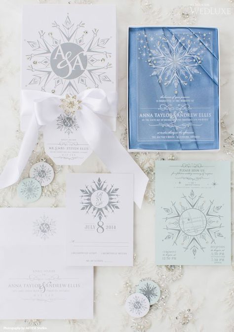 frozeninlove_3 Frozen Wedding, Snowflake Invitations, Snowflake Wedding, Wedding Movies, Wedding Themes Winter, Acrylic Wedding Invitations, Winter Inspired, Winter Wonderland Wedding, Blue Lavender