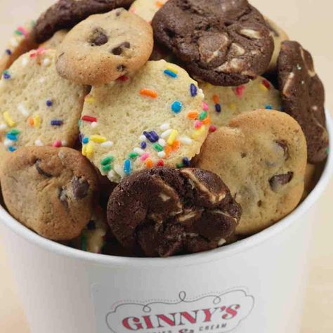 Cookie Bucket, Assorted Cookies, Cookies And Brownies, Bucket Ideas, Mini Cookies, Triple Chocolate, To Be Loved, Chocolate Cookie, Business Ideas