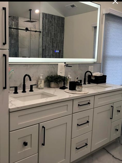 Bathroom Ideas Dual Sink, Dual Bathroom Sinks, Bathroom Ideas His And Hers, Two Sink Bathroom Ideas, Double Sink Bathroom Ideas, His And Hers Bathroom, Bath Redo, House Bathrooms, Mens Bedroom